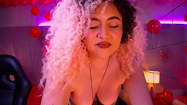 Kateryn  online show from February 15, 10:52 pm