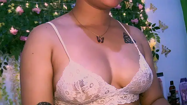 Crysrus online show from December 15, 12:40 am