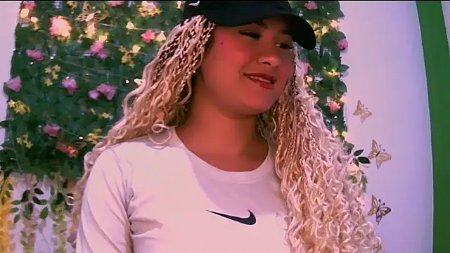 Crysrus online show from November 13, 12:09 am