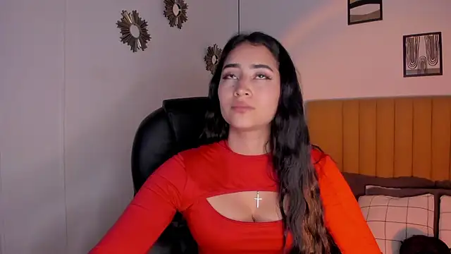 lara madisson online show from March 13, 11:33 pm