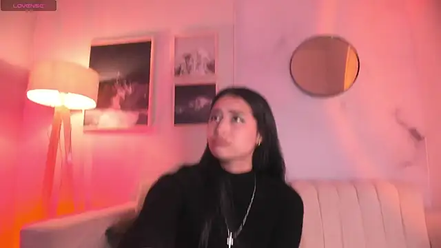 Snapshot of lara_madisson chatting on July 14, 5:01 am lara madisson online show from July 14, 5:01 am