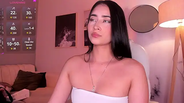 Snapshot of lara_madisson chatting on August 2, 6:34 am lara madisson online show from August 2, 6:34 am