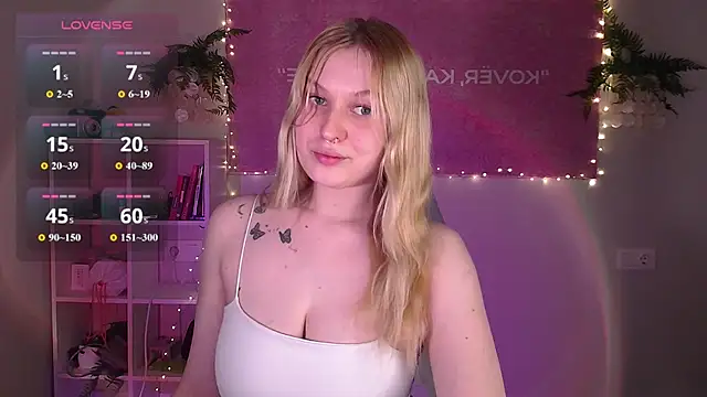 Snapshot of EmiliaDuchess chatting on February 26, 7:35 pm EmiliaDuchess online show from February 26, 7:35 pm