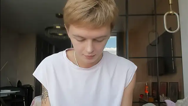 agelandreww online show from June 29, 10:48 am