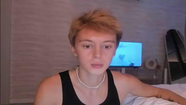 agelandreww online show from July 24, 1:20 pm