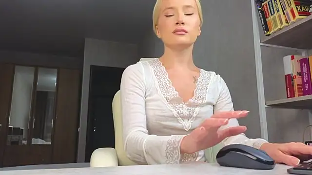 Marietta Castro online show from February 26, 2:49 pm