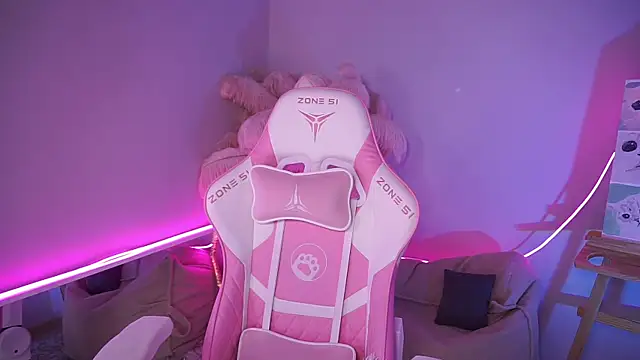 AnnLevine online show from December 5, 2:03 pm