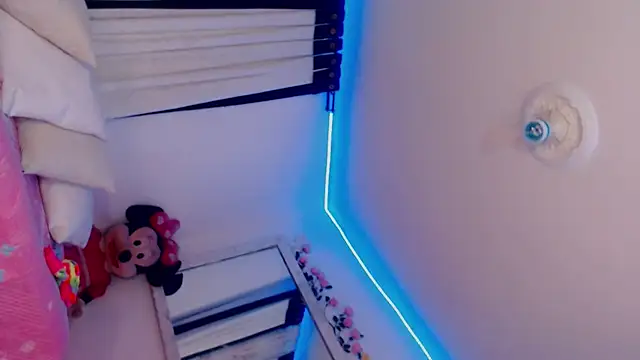 touchm cockhard online show from February 4, 9:28 am