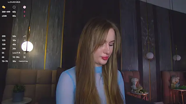 Snapshot of Chanel__May chatting on May 28, 6:21 am Chanel May online show from May 28, 6:21 am