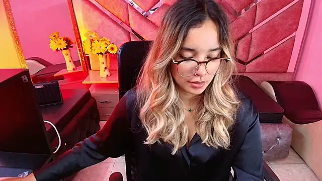 Olivia Fox69 online show from November 10, 4:44 am