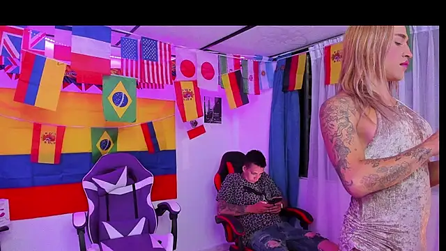 parejacaliente20154 online show from July 2, 2:11 am