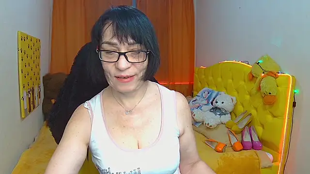 SandraHormas online show from February 18, 7:54 am