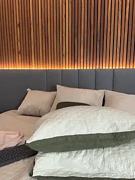 EmiilyAdams  online show from October 29, 10:22 pm