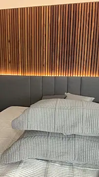 EmiilyAdams  online show from March 24, 9:42 pm