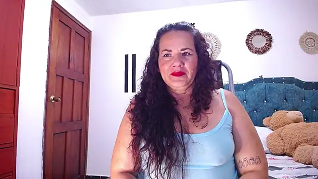 sofiamature01 online show from January 31, 7:11 pm