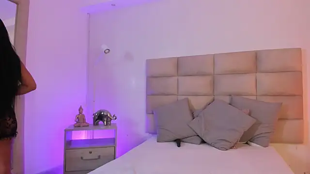 AngelyRosse1 online show from January 17, 4:06 am