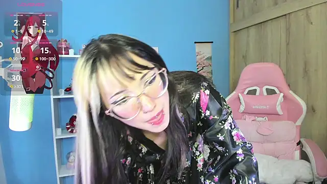 Snapshot of Artic_love chatting on January 12, 9:40 am Artic love online show from January 12, 9:40 am