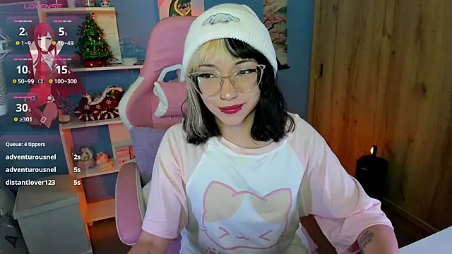 Snapshot of Artic_love chatting on March 4, 10:13 am Artic love online show from March 4, 10:13 am