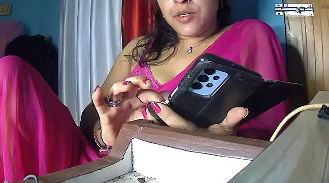 LOVERIAKOL online show from January 27, 7:35 pm