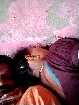 Snapshot of San7978 chatting on March 28, 10:26 am San7978 online show from March 28, 10:26 am