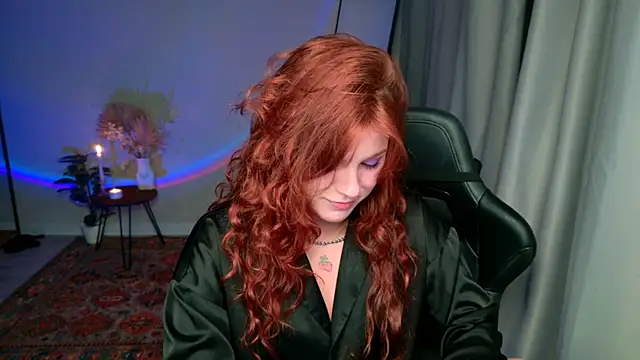 Elsie Ginger online show from August 3, 9:07 pm