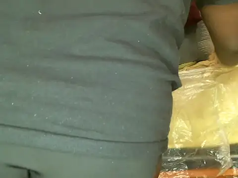 Snapshot of Blackqueen341 chatting on October 5, 1:20 pm Blackqueen341 online show from October 5, 1:20 pm