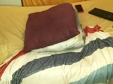 Snapshot of Blackqueen341 chatting on October 7, 5:04 am Blackqueen341 online show from October 7, 5:04 am