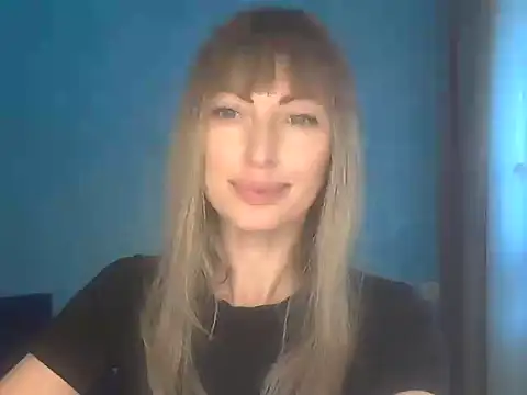 Snapshot of EffectMaya chatting on February 23, 1:08 pm EffectMaya online show from February 23, 1:08 pm