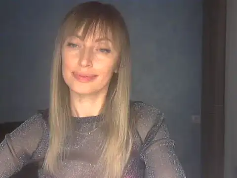 Snapshot of EffectMaya chatting on March 17, 5:38 pm EffectMaya online show from March 17, 5:38 pm