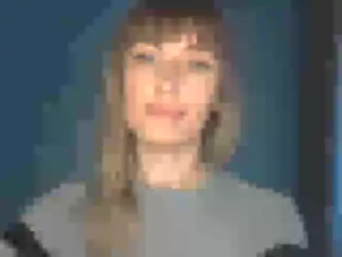 Snapshot of EffectMaya chatting on March 19, 3:38 pm EffectMaya online show from March 19, 3:38 pm