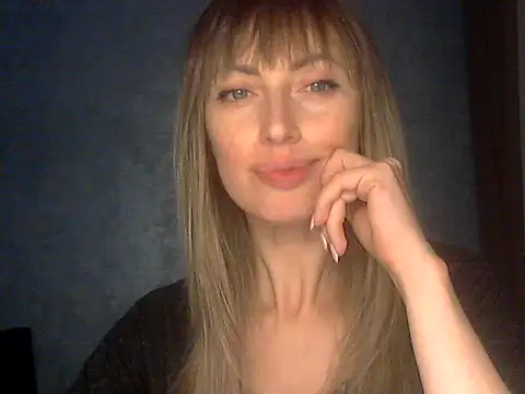 Snapshot of EffectMaya chatting on March 26, 7:52 pm EffectMaya online show from March 26, 7:52 pm