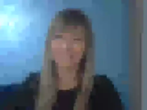 Snapshot of EffectMaya chatting on March 27, 6:07 pm EffectMaya online show from March 27, 6:07 pm