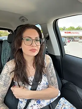 BeautifulMesss online show from June 5, 3:51 pm