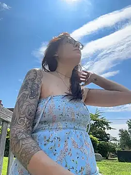 BeautifulMesss online show from July 11, 4:10 pm