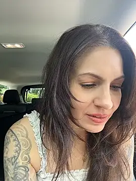 BeautifulMesss online show from July 26, 4:58 pm