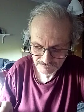 Snapshot of Zed0l1Mod chatting on July 31, 4:39 pm Zed0l1Mod online show from July 31, 4:39 pm