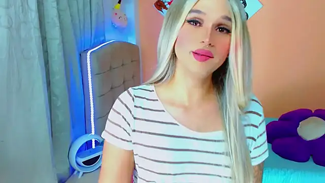 TaylorMon online show from November 12, 1:17 am