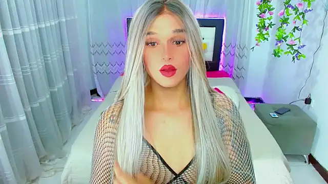 TaylorMon online show from May 14, 12:39 am