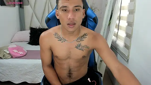 Backsex boy online show from December 24, 7:44 pm