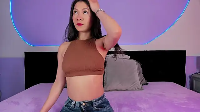 Julieta Cortes   online show from November 25, 12:16 pm