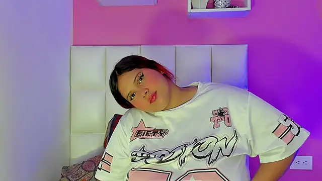 Alanna hot3 online show from July 3, 5:52 pm
