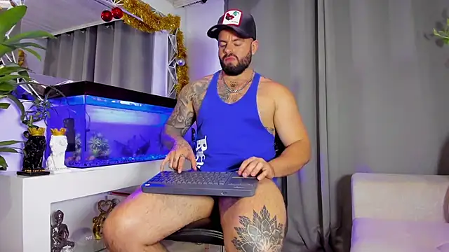 Johnnygrayson1 online show from December 3, 10:51 pm