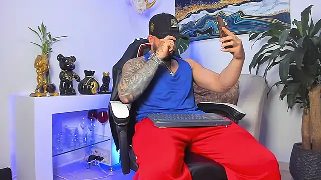 Johnnygrayson1 online show from February 19, 1:12 am