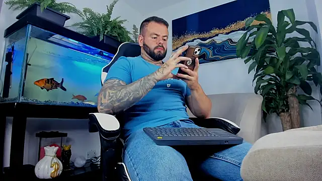 Snapshot of Johnnygrayson1 chatting on July 11, 1:08 am Johnnygrayson1 online show from July 11, 1:08 am