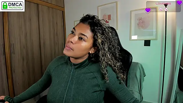 aleja montiel   online show from November 12, 1:00 pm