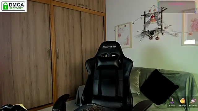 aleja montiel   online show from December 3, 12:58 pm