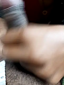 Snapshot of hairipussy2 chatting on January 30, 4:27 am hairipussy2 online show from January 30, 4:27 am