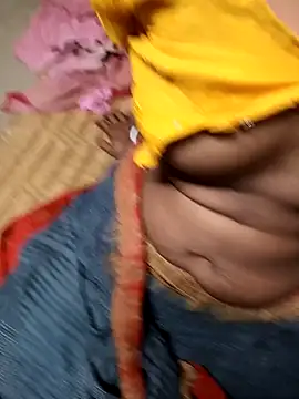 Snapshot of hairipussy2 chatting on February 22, 1:35 pm hairipussy2 online show from February 22, 1:35 pm