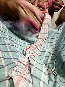 Snapshot of hairipussy2 chatting on March 3, 10:38 am hairipussy2 online show from March 3, 10:38 am