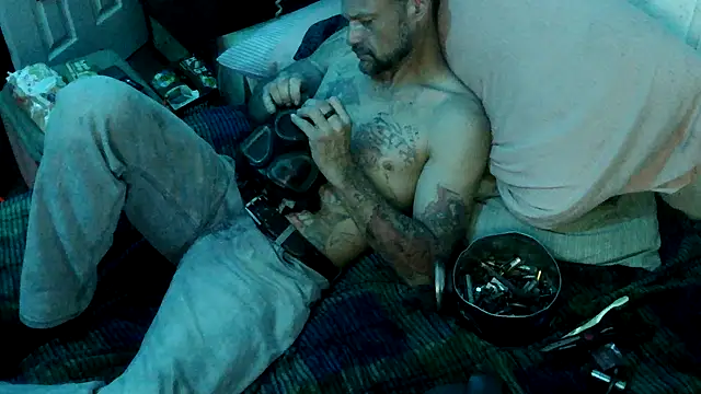 Snapshot of TheOneYouLove69 chatting on March 18, 1:31 am TheOneYouLove69 online show from March 18, 1:31 am